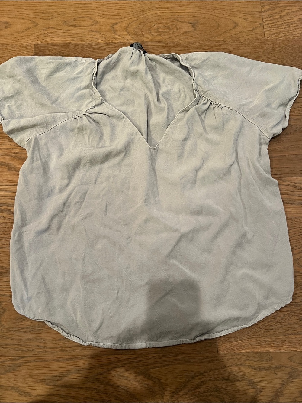 Maven West Light Gray Short Sleeve V-Neck Blouse